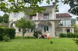 IKA - Obiteljska kuća 390m2, Opatija - Okolica, House