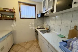 ETAŽIRANI STAN U KUĆI, ŽITNJAK, MIRNA LOKACIJA, Zagreb, Flat