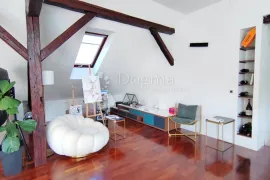 Najljepše potkrovlje u gradu-138 m2 -blizina Ilice!!!, Zagreb, Apartamento