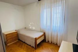 Prekrasan trosobni stan, Split, Διαμέρισμα