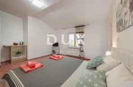 ISTRA, PULA - Apartmanska kuća na mirnoj izoliranoj lokaciji, Pula, Kuća