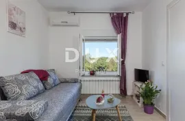 ISTRA, PULA - Apartmanska kuća na mirnoj izoliranoj lokaciji, Pula, Kuća