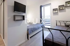 RIJEKA, CENTAR - uhodani apartmani u centru grada, Rijeka, Apartamento