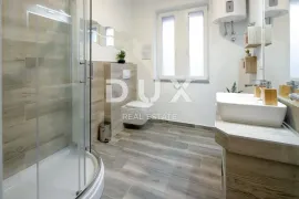 RIJEKA, CENTAR - uhodani apartmani u centru grada, Rijeka, Apartamento