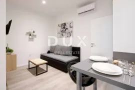 RIJEKA, CENTAR - uhodani apartmani u centru grada, Rijeka, Apartamento