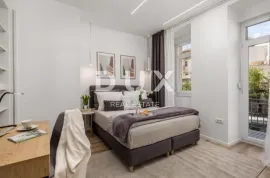 RIJEKA, CENTAR -  Uhodani posao tri moderna apartmana 1S+DB s vlastitim balkonima, Rijeka, Wohnung