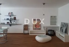 RIJEKA, CENTAR-Luksuzan stan u centru grada od 96m2, Rijeka, Flat