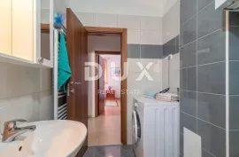 PULA, VALDEBEK - Apartmanska kuća na atraktivnoj lokaciji, Pula, Ev