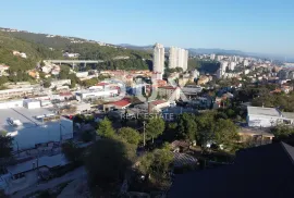 RIJEKA, BANDEROVO- stan 100m2 s panoramskim pogledom na more - 3S+DB - 1. kat, Rijeka, شقة