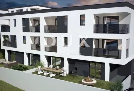 ISTRA, PULA - Penthouse sa garažom 100,59 m2 i vrtom!, Pula, Appartement