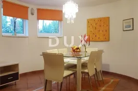 ZADAR, BORIK - Mediteranska vila u elitnom dijelu Zadra, Zadar, Kuća