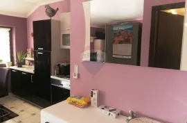 Viškovo, Marinići - stan 1S+DB s balkonom, površine 54 m2, Viškovo, Apartamento