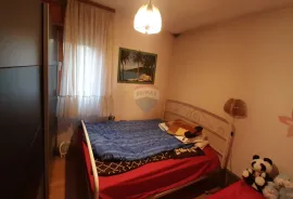 Karlovac, Lasinja, kuća za odmor 90 m2, okućnica 900 m2, Lasinja, Haus