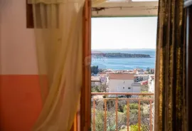 Otok Rab, autohtona kuća Banjol 120m2, divan pogled, Rab, Casa