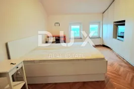 RIJEKA, CENTAR, lijepi 2S+DB s pogledom na more, Rijeka, Appartamento