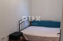 RIJEKA, CENTAR, gospodski stan strogom centru grada, Rijeka, Appartment