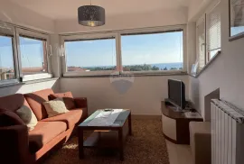 Premantura, kuća sa 5 apartmana, 100m od plaže, pogled more, Medulin, Casa