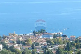 LOVRAN, Kuća sa 3 stana, Lovran, Σπίτι