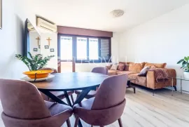 Split, Sućidar, komforan trosoban stan – 72 m2, Split, Wohnung