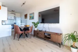 Split, Sućidar, komforan trosoban stan – 72 m2, Split, Flat