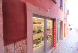 Rovinj,poslovni prostor par koraka od rive-20m2, Rovinj, Commercial property