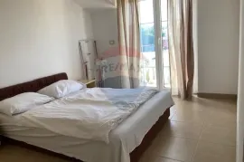 Poreč, okolica, apartmanska kuća s pogledom na more, Poreč, Ev