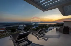 Crikvenica, Šmrika kuća 240m2 sa panoramskim pogledom na more, Kraljevica, Casa