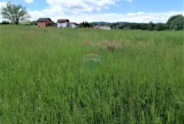 Ozalj; Trška - građevinsko zemljište 9227 m2 uz rijeku Kupu idealno za seoski turizam, Ozalj, Terra