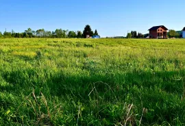 Ozalj; Trška - građevinsko zemljište 9227 m2 uz rijeku Kupu idealno za seoski turizam, Ozalj, Terra