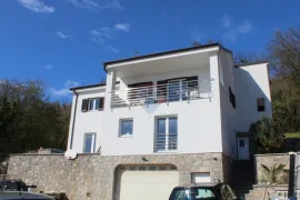 OPATIJA - VEPRINAC - NOVOGRADNJA S POGLEDOM + ZAPOČETA GRADNJA + 6300 m2 ZEMLJIŠTA, Opatija - Okolica, House