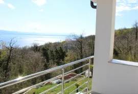 OPATIJA - VEPRINAC - NOVOGRADNJA S POGLEDOM + ZAPOČETA GRADNJA + 6300 m2 ZEMLJIŠTA, Opatija - Okolica, House