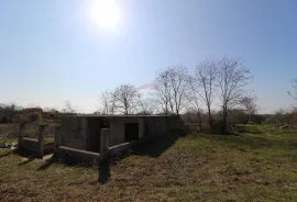 Istra, Poreč - Legalizirani objekt u okolici Poreča sa 1880 m2 zemljišta, Poreč, Maison