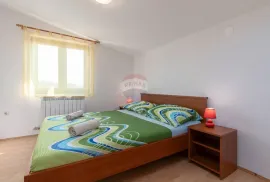 Istra, Kaštelir, apartmanska kuća panoramskog pogleda, Kaštelir-Labinci, Famiglia