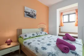 Istra, Kaštelir, apartmanska kuća panoramskog pogleda, Kaštelir-Labinci, Famiglia