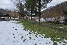 Kuća uz rijeku, Gorski kotar, 1900 m2 okućnice, Vrbovsko, Famiglia