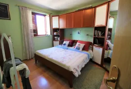 Rovinj,stan 90m od mora,pogled,teras,parking,2 .kat, Rovinj, Appartement