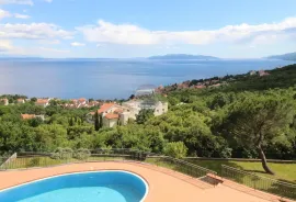 OPATIJA - POBRI - PREKRASNA VILA S BAZENOM I POGLEDOM, Opatija - Okolica, Haus