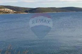 OTOK CRES - MARTINŠĆICA - GRAĐEVINSKO ZEMLJIŠTE 15.632 m2, Cres, Land