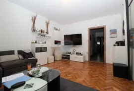 Istra, Poreč - Prekrasan stan u okolici Poreča sa malim apartmanom u vrtu, Poreč, Appartement