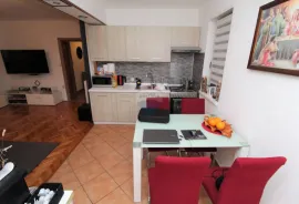 Istra, Poreč - Prekrasan stan u okolici Poreča sa malim apartmanom u vrtu, Poreč, Appartement