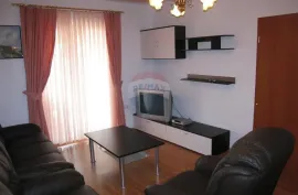 RAB-kuća sa 8 apartmana, Rab, Σπίτι