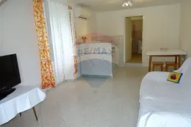 Baška - Jurandvor - kuća 90m2  sa dva stana, Baška, Haus