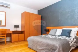 MALI LOŠINJ - VILA SA 10 APARTMANA NA RIJETKOJ I ATRAKTIVNOJ LOKACIJI, Mali Lošinj, Kuća