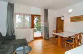 MALI LOŠINJ - VILA SA 10 APARTMANA NA RIJETKOJ I ATRAKTIVNOJ LOKACIJI, Mali Lošinj, Kuća