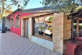 Umag,Savudrija,Renomirani restoran u turističkom naselju, Umag, Εμπορικά ακίνητα