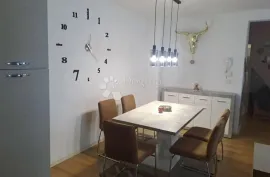 Impresivni stan terasom i parkirnim mjestom, novija gradnja, Zagreb, Appartment