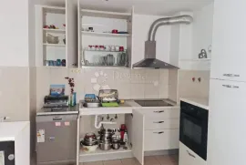 Impresivni stan terasom i parkirnim mjestom, novija gradnja, Zagreb, Appartment