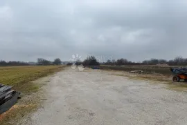 GRAĐEVINSKO ZEMLJIŠTE U INDUSTRISKOJ ZONI, Varaždin - Okolica, Земля