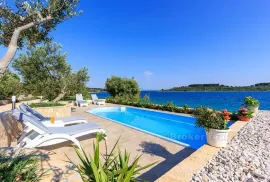 Šarmantna vila uz more, za najam, Trogir, Famiglia