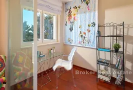 Ekskluzivna vila s bazenom blizu mora, Split, Haus